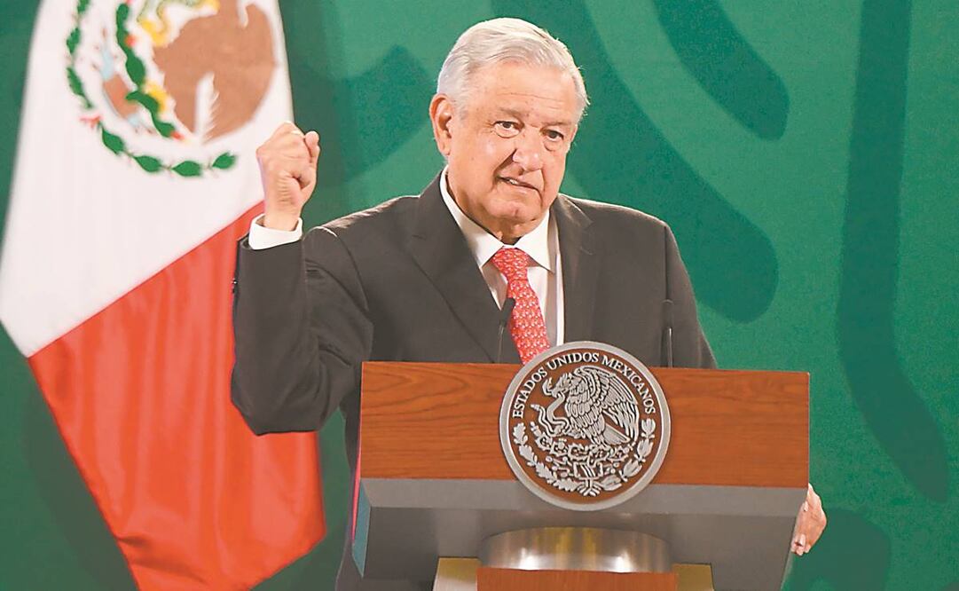 El presidente Andrés Manuel López Obrador advirtió que antes no existían estas protestas, que empezaron con su gobierno. Foto: Armando Martínez. EL UNIVERSAL