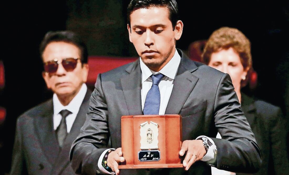 Iván fue el encargado de organizar los homenajes a Juanga (ARCHIVO EL UNIVERSAL)