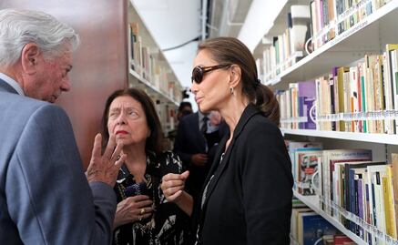 Vargas Llosa y Preysler van a inauguración de Centro Balcells