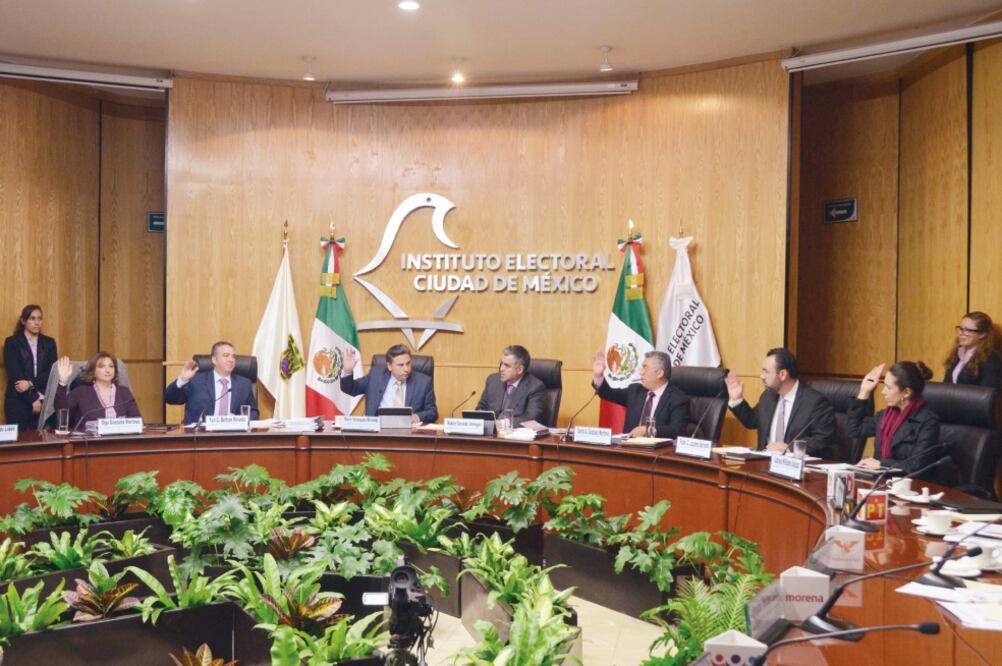 El instituto local aprobó un acuerdo mediante el cual solicita de manera formal al Instituto Nacional Electoral autorizar en el año 2018 el uso del Sistema Electrónico por Internet (SEI). (IECM)