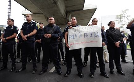 Elementos de la Policía Federal bloquean Periférico Sur