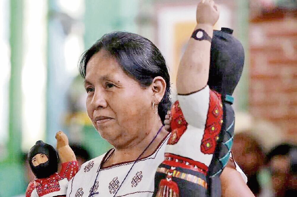 La decisión de que la voz del CIG fuera una mujer obedece a que éstas logran vincular a la lucha a los hijos, a los nietos, los hermanos, la indígena coca Rocío Moreno. (Fotos: FREDY MARTÍN PÉREZ)