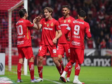Toluca derrota sin dificultad al Necaxa; el campeón inicia con el pie derecho el Apertura 2025