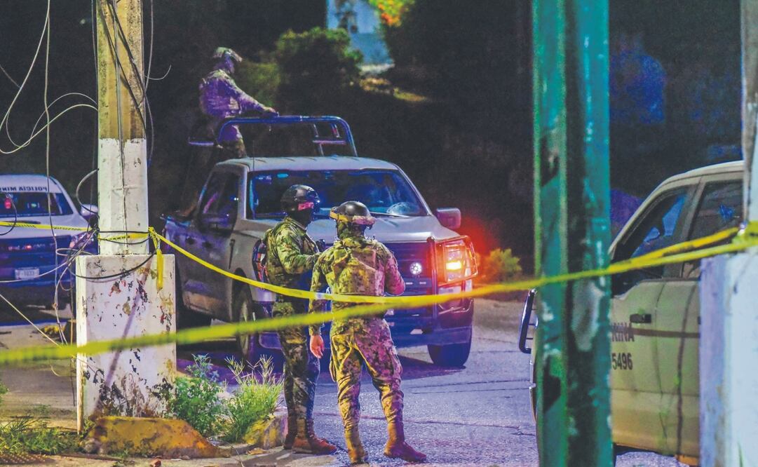 En el fraccionamiento Mozimba, en el poniente de Acapulco, fueron hallados cuatro cadáveres de hombres tirados en la calle, detrás de la iglesia. Foto: de CARLOS ALBERTO CARBAJAL. CUARTOSCURO
