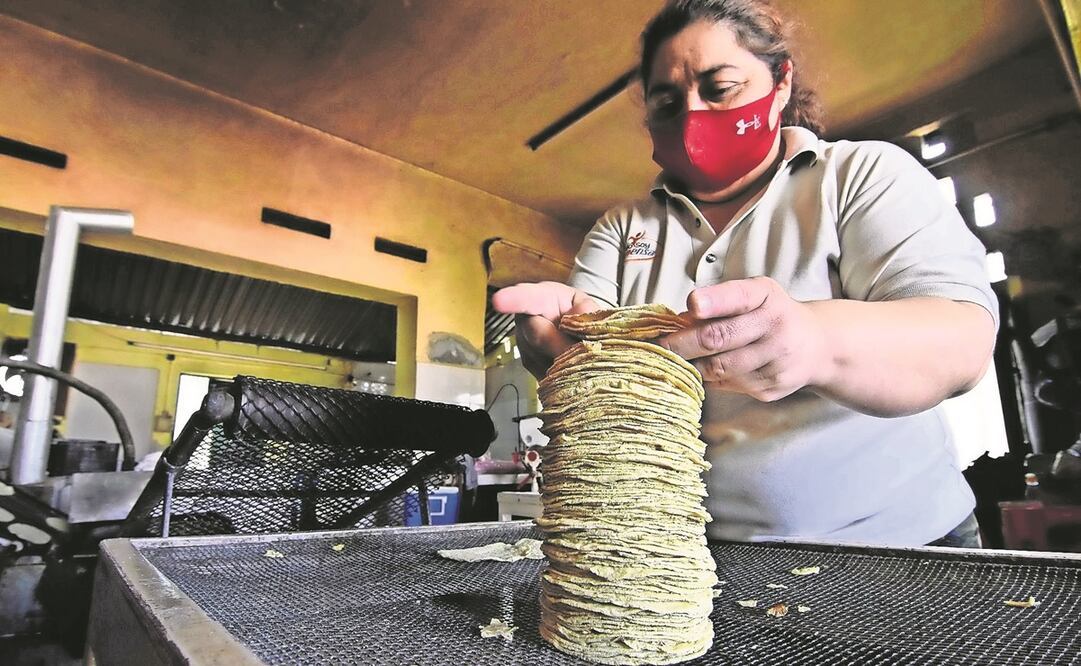 El precio promedio de la tortilla en las principales ciudades del país subió 3.60 pesos con respecto a 2021. Foto: Archivo/EL UNIVERSAL.