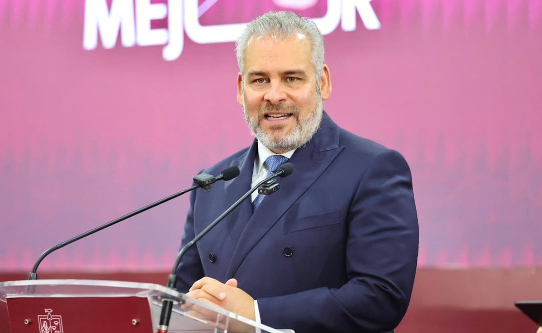 Alfredo Ramírez Bedolla cuestiona la decisión del INE de remover a cinco consejeros del IEM. Foto: Especial.