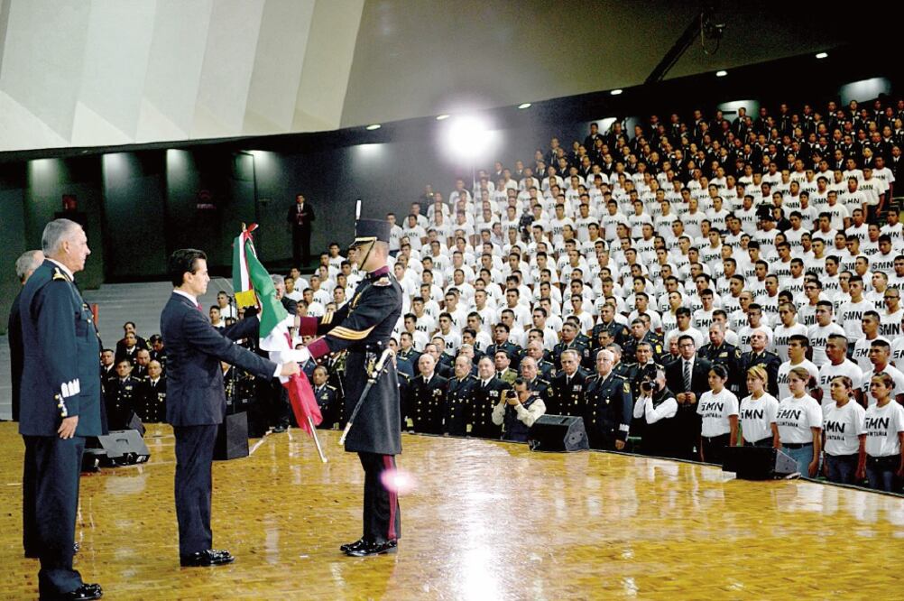 Durante la celebración del 154 aniversario de la Batalla de Puebla, el presidente Enrique Peña Nieto comentó que esa gesta histórica demostró al mundo que los mexicanos unidos “podemos vencer a cualquier enemigo y superar toda adversidad” (PRESIDENCIA)