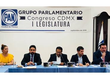 Comisionado para la Reconstrucción participa en plenaria de diputados del PAN CDMX