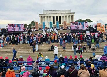 Crónica: decenas de miles contra el próximo mandatario