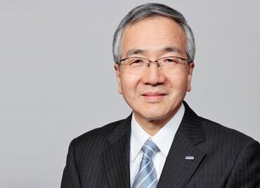 Citizen mueve sus piezas en el tablero de la relojería suiza