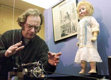 "Resucitan" extrañas voces de las muñecas de Edison