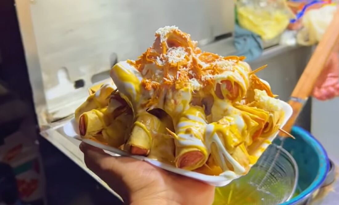 Los salchitacos son una botana típica en estados del noroeste de México. Foto: YouTube / Algo Bien