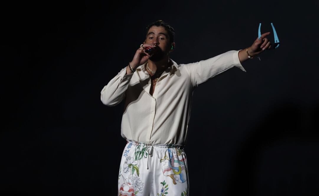 El artista Bad Bunny actúa hoy, en el Coliseo de San Juan (Puerto Rico). Foto: EFE/ Thais Llorca