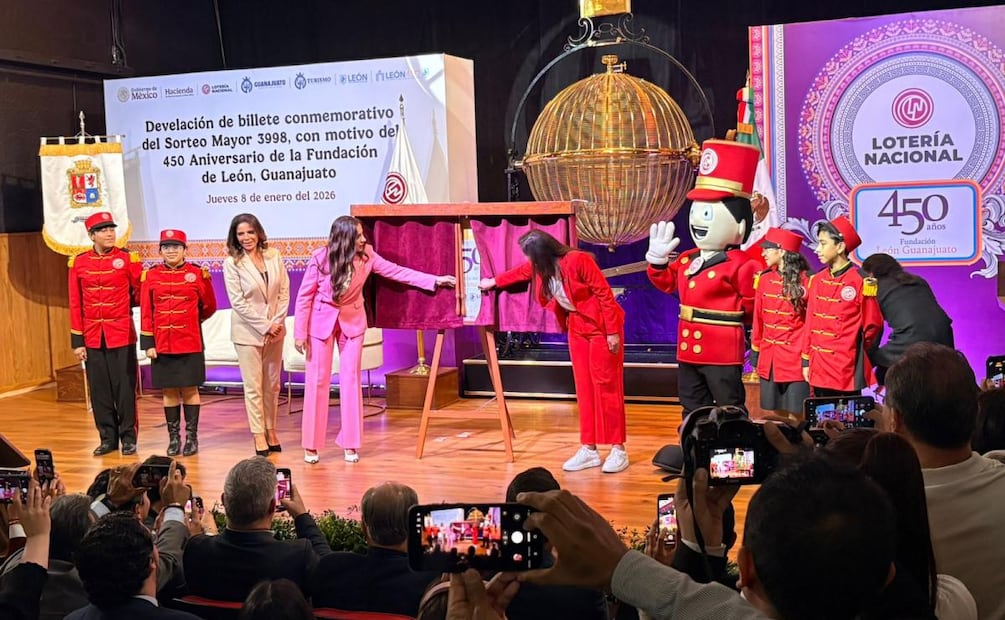 Develan billete conmemorativo por el 450 aniversario de León, Guanajuato (07/01/2026). Foto: Sharon Mercado / EL UNIVERSAL