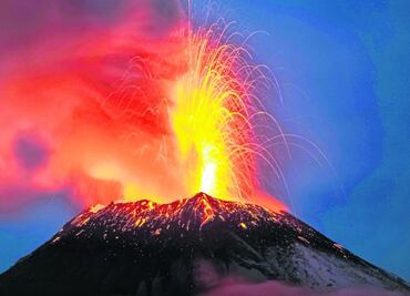 Van a clases virtuales en dos estados, por ceniza del Popo