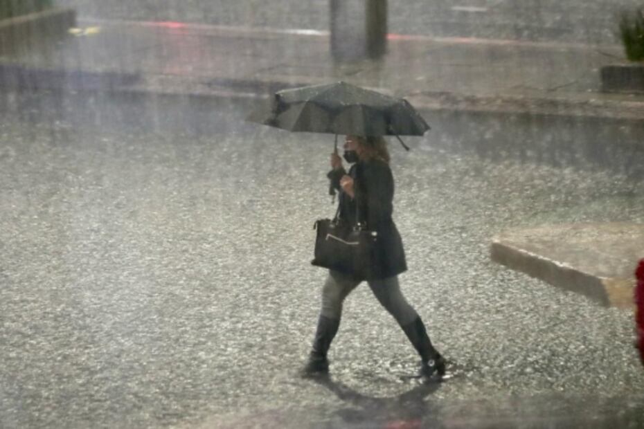 Activan Alerta Roja para tres alcaldías por lluvia fuerte  