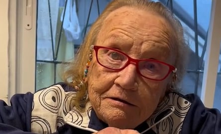 Mujer mostró el conmovedor pedido de su abuelita de 99 años y enterneció a todos