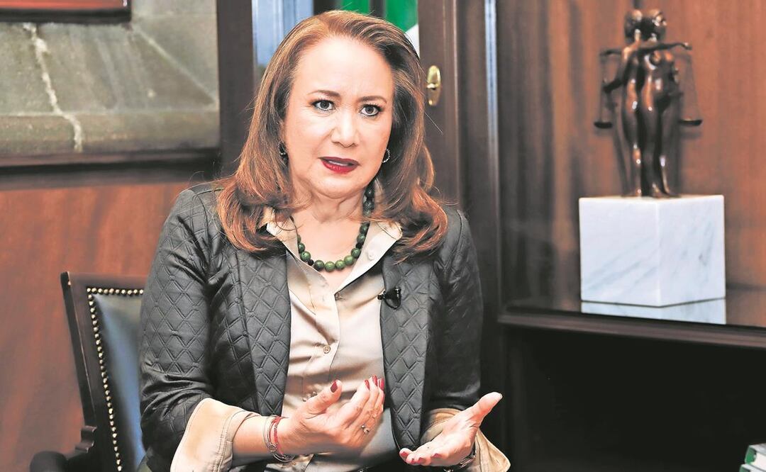 La ministra Yasmin Esquivel presentó las pruebas contra las acusaciones de plagio. / Foto: Berenice Fregoso.