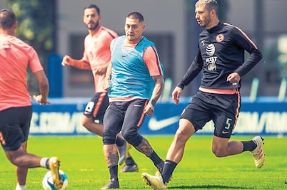 En América apoyan a Castillo en su regreso a CU
