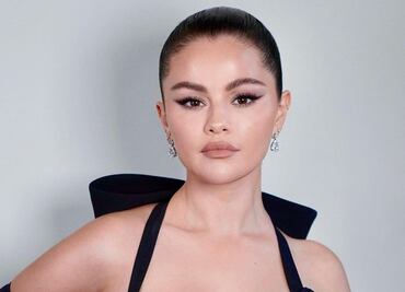 Selena Gomez luce el tono de labial favorito del otoño