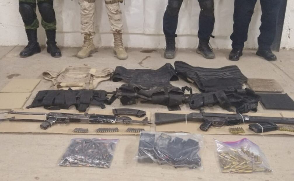 Detienen en Sonora a dos migrantes con armas de alto poder