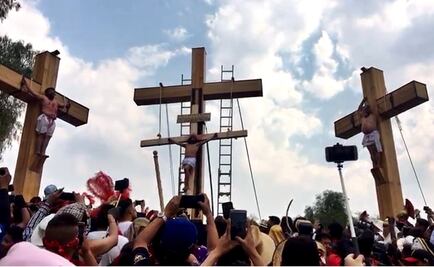 Crucifican a Cristo de Iztapalapa