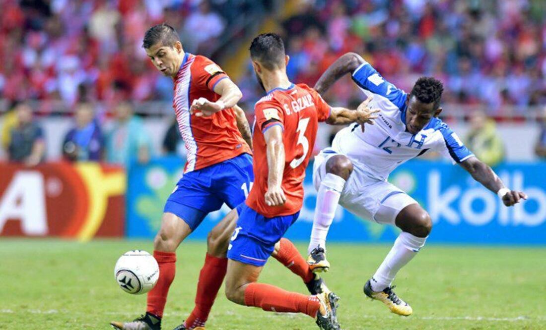 Twitter. Fue el zaguero Kendall Waston quien empató el partido