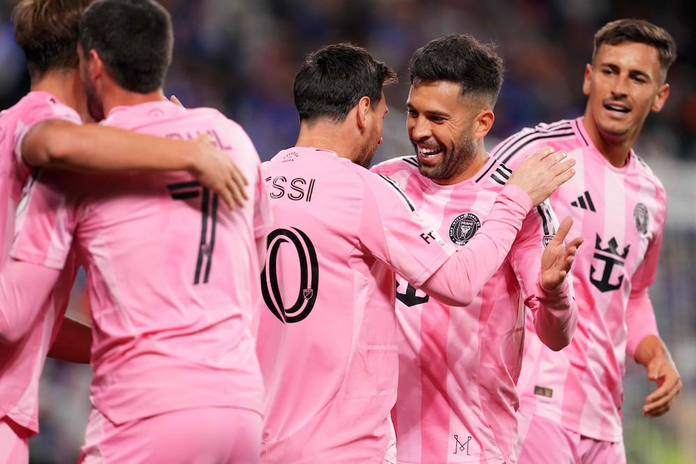 Lionel Mess y Jordi Alba en festejo de gol, durante un partido del Inter Miami en la MLS - Foto: AFP