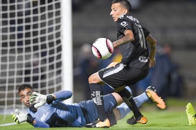 Pumas araña un agónico empate