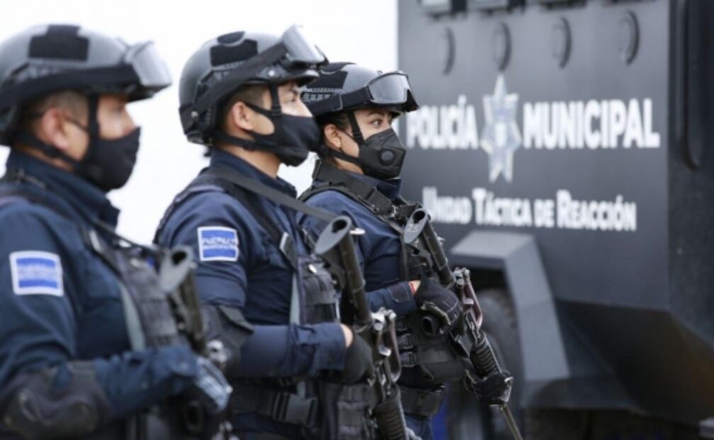 Hacen homenaje en Puebla a policías muertos por Covid-19 y en enfrentamiento