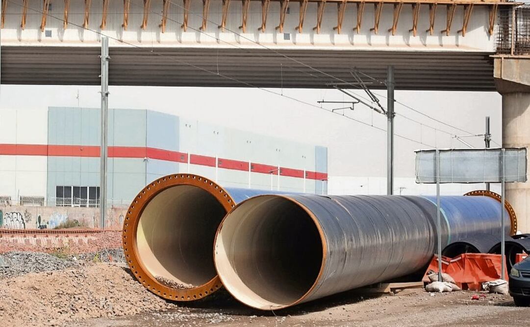 El corte de agua será por la reubicación de un acueducto. Foto: Luis Camacho | El Universal (26/12/2024)