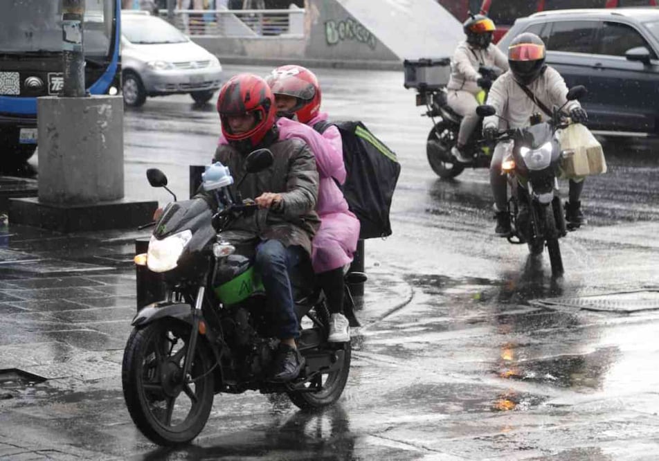 Día de la Madre lluvioso; alertan por temporal de lluvias en CDMX. Foto: Carlos Mejía / EL UNIVERSAL