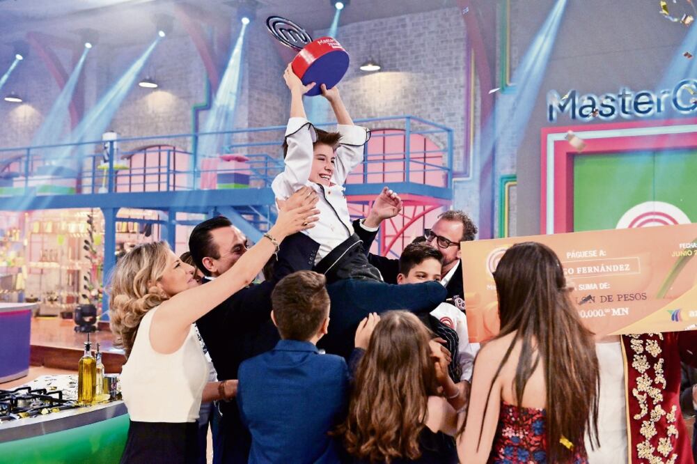 Diego se coronó como primer lugar tras vencer a Rebekah y Emiliano. (TV AZTECA)