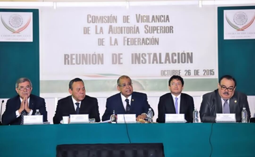 The Minister of Public Function, Virgilio Andrade, with the Commission for Monitoring the Upper Audit of the Federation. (Photo: SPECIAL)