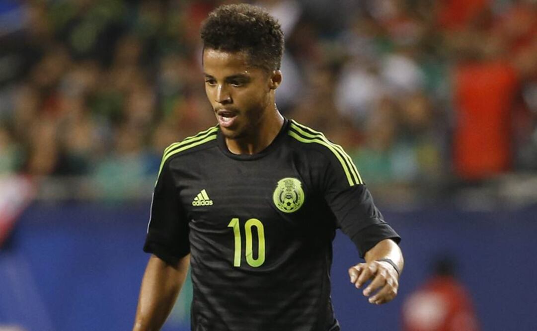 Giovani durante un juego con México. Archivo 