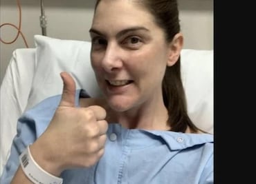 Fue a cortarse el pelo y la estilista le salvó la vida tras detectar una mancha