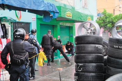 Chocan versiones de balacera en la Doctores