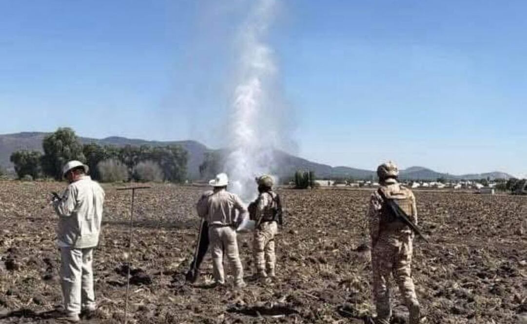 Activan protocolos de emergencia en Hidalgo por fuga de combustible en carretera Los Reyes-El Tephe (15/03/2025). Foto: Especial