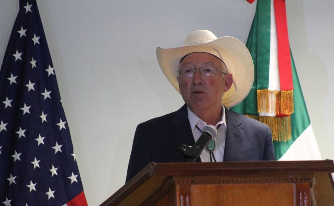 Ken Salazar, embajador estadounidense, llegó ayer a la Ciudad de México, donde se comprometió a visitar todo el territorio nacional. Foto: Juan Boites/ EL UNIVERSAL.