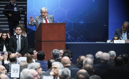 Nadie nos amenazará con cerrar fronteras y construir muros: AMLO