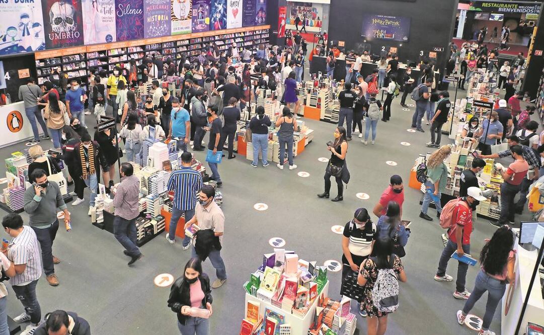 Grandes pasillos, dos sedes, cierres para sanitizar fueron algunas de las medidas sanitarias. Fotos: Juan Boites/ EL UNIVERSAL.