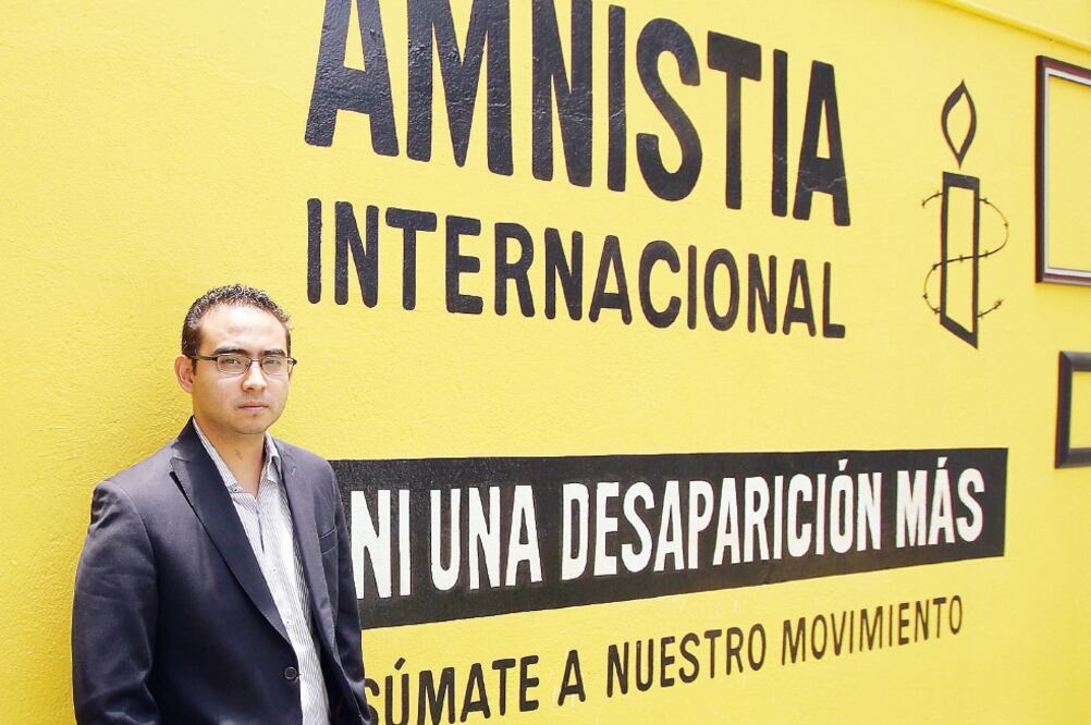 En noviembre pasado, las quejas de algunos miembros de Amnistía Internacional México obligaron a renunciar al entonces director del organismo, Perseo Quiroz, quien a su vez acusó falta de profesionalismo en el 'staff' (ARCHIVO. EL UNIVERSAL)
