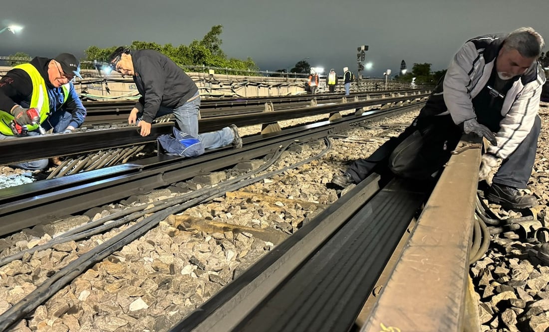 Inician las labores para el desmantelamiento de equipos en la zona de la terminal Pantitlán. Foto: Especial