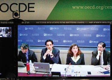 Por maestros faltistas hay bajo rendimiento