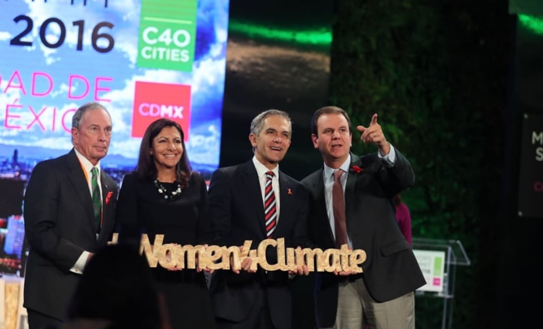 Los alcaldes, Michael Bloomberg, Anne Hidalgo, Miguel Ángel Mancera y Eduardo Paes en el marco de la Cumbre Mundial del C40. Foto: Luis Cortes/EL UNIVERSAL