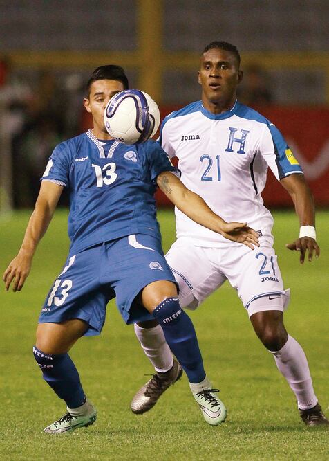 Honduras, último de su grupo al igualar con los cuscatlecos (SALVADOR MELENDEZ. AP)