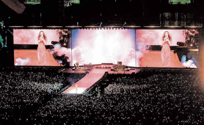 Shakira: La loba logra caza bestial en el Zócalo