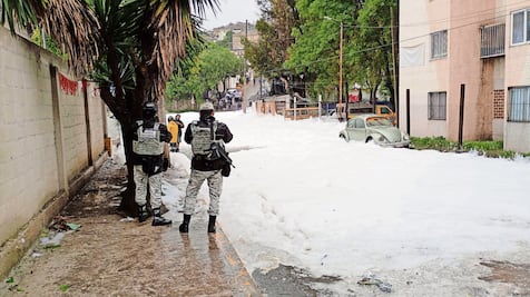 Harán nuevo análisis a espuma de Río Verde de Naucalpan para descartar presencia de metales; lo realizará un laboratorio particular