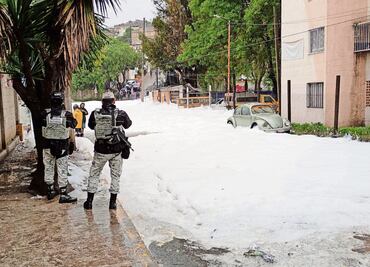 Harán nuevo análisis a espuma de Río Verde de Naucalpan para descartar presencia de metales; lo realizará un laboratorio particular