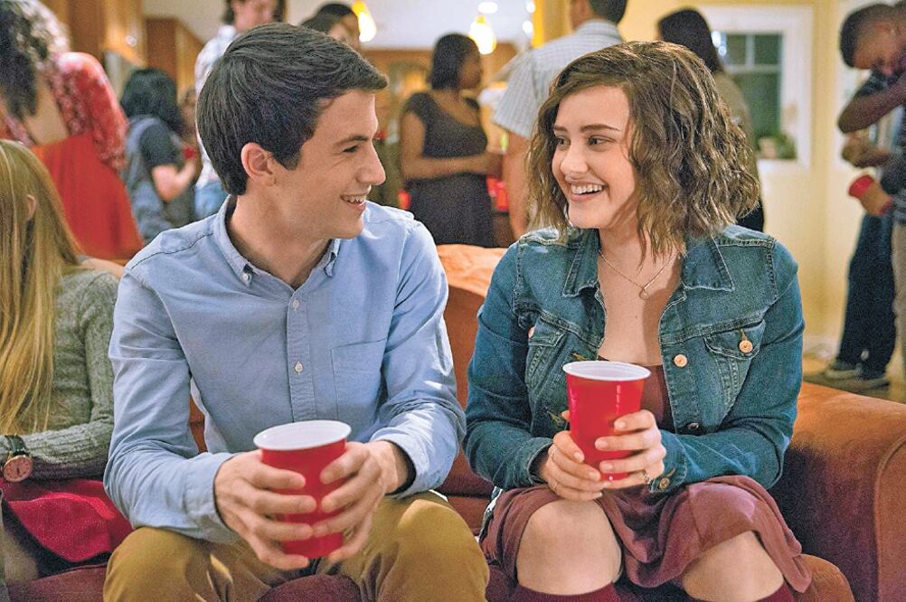 Desde su inicio, la serie ha estado en la polémica sobre si verla representa un riesgo respecto a la ideación suicida. Foto/NETFLIX